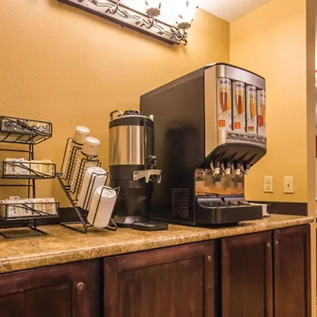Best Western Plus Deer Park Hotel And Suites-3