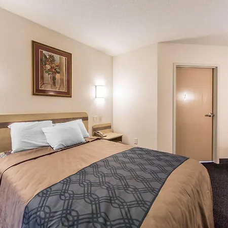Econo Lodge Morristown-3