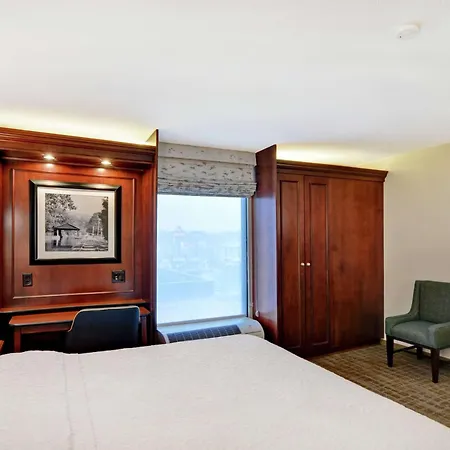Hampton Inn Beckley-2