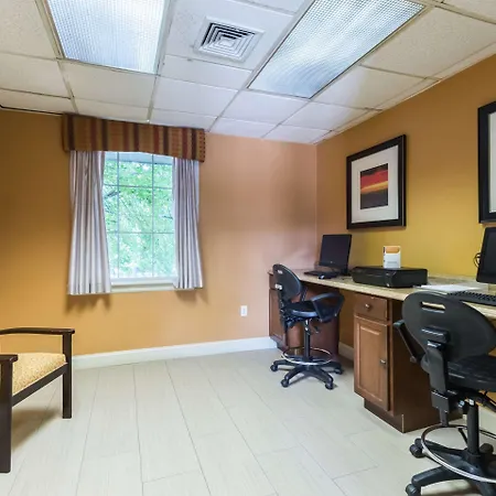 Quality Inn & Suites Conference Center-3