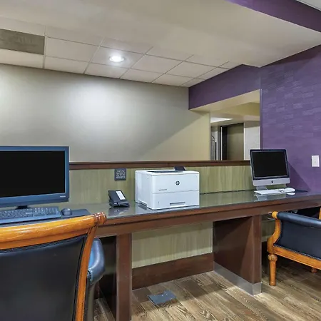 Hampton Inn Cullman-3