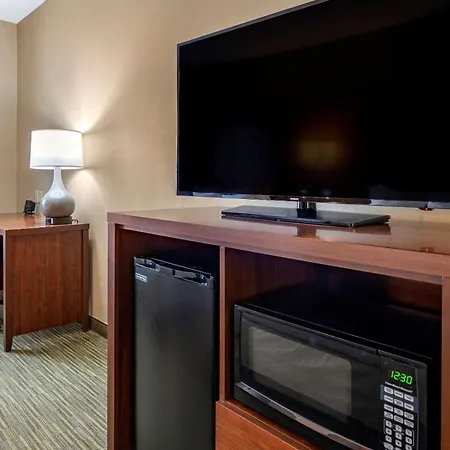 Comfort Suites Elkhart North-2