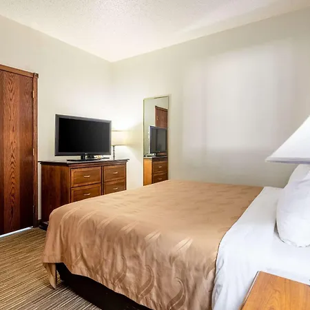 Quality Inn Keystone Near Mount Rushmore-3