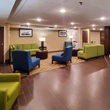 Comfort Inn Oxon Hill - National Harbor-2