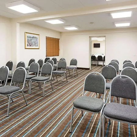 Comfort Inn Oxon Hill - National Harbor-3