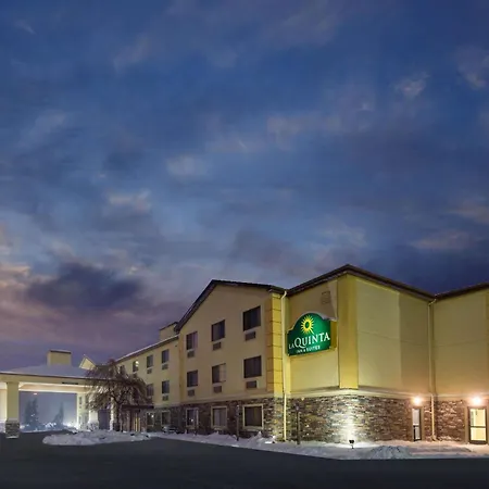 La Quinta By Wyndham Erie-3