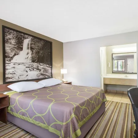 Super 8 By Wyndham Wytheville-3