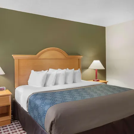 Econo Lodge Inn & Suites Socorro-2