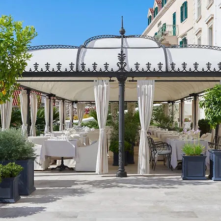 Palace Elisabeth Hvar Hotel - The Leading Hotels Of The World-3