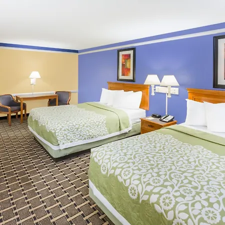 Days Inn By Wyndham Little Rock/Medical Center-2