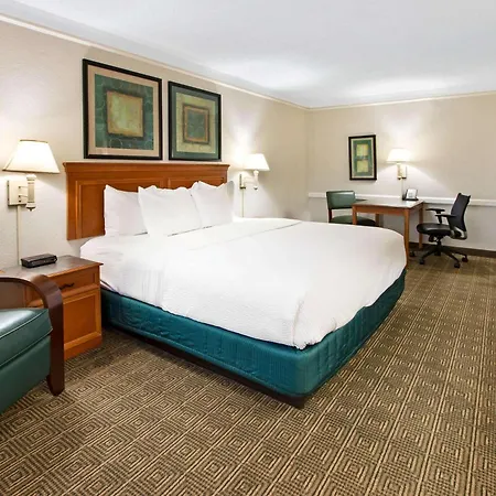 La Quinta Inn By Wyndham Albuquerque Airport-2