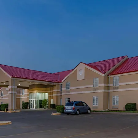 Super 8 By Wyndham Amarillo West-3