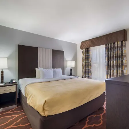 Quality Inn & Suites Huntsville Research Park Area-2
