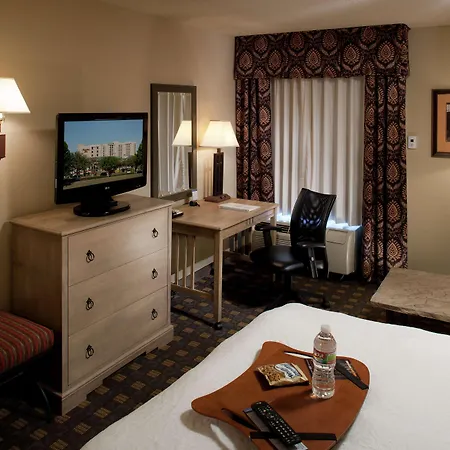 Hampton Inn Austin Round Rock-3