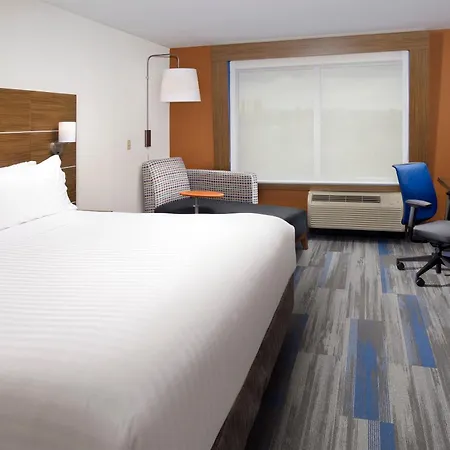 Holiday Inn Express & Suites By Ihg Altoona By Ihg-3