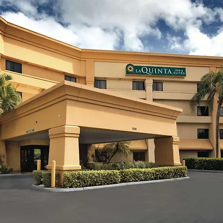 La Quinta By Wyndham Miami Airport East-3