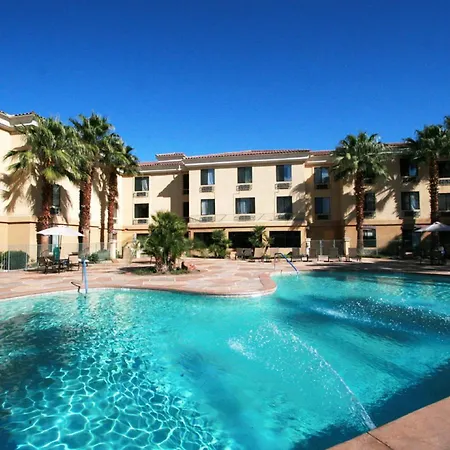 Hampton Inn & Suites Cathedral City-2
