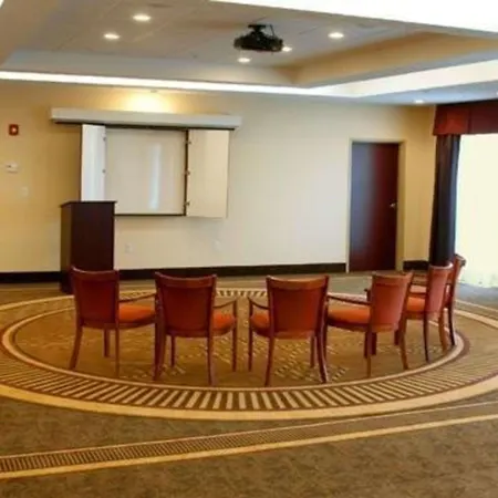 Comfort Inn & Suites Kent - University Area-2