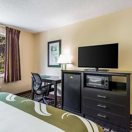 Quality Inn Huntersville Near Lake Norman-3