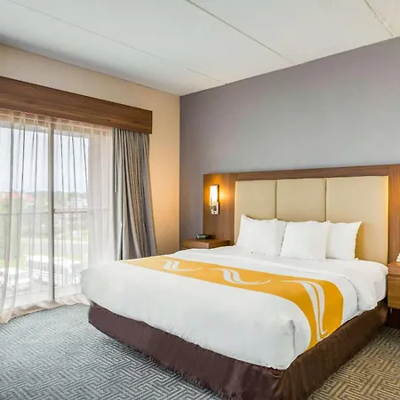 Quality Suites Lansing West-2