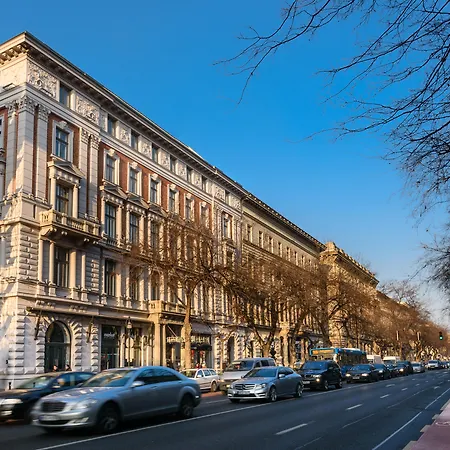 Hotel Moments Budapest By Continental Group-2