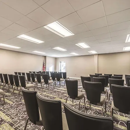 La Quinta By Wyndham Cincinnati Sharonville-3