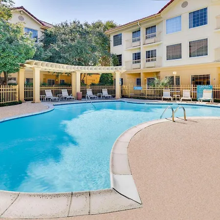 La Quinta By Wyndham Dallas - Addison Galleria-3