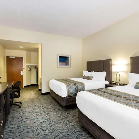 Baymont By Wyndham Des Moines Airport-3