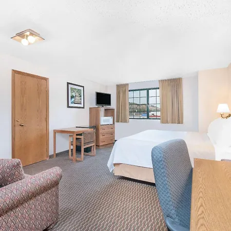 Days Inn By Wyndham West Rapid City-3