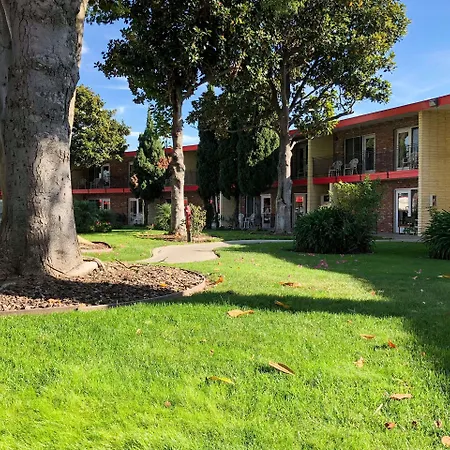 Econo Lodge Inn & Suites Oakland Airport-2