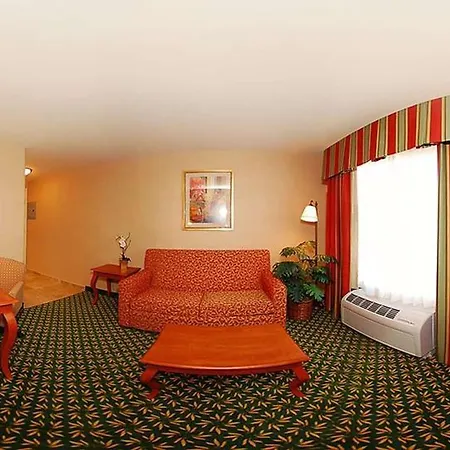 Newly Renovated-Hampton Inn & Suites Casper-3
