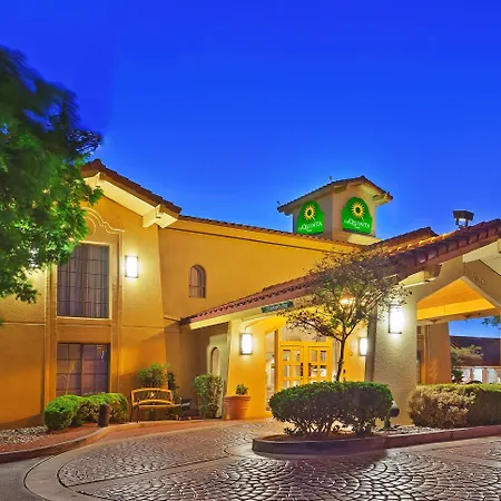 La Quinta Inn By Wyndham El Paso East Lomaland-2