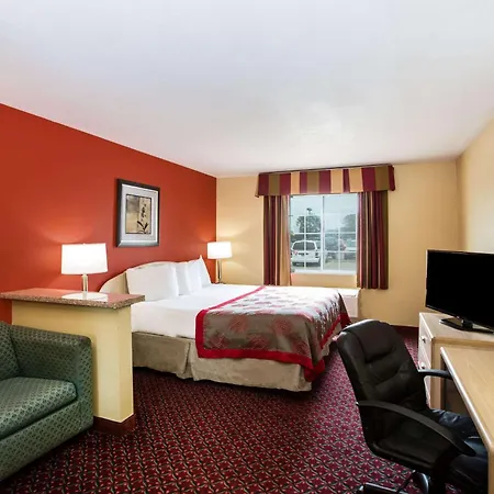 Ramada By Wyndham Sioux Falls-2