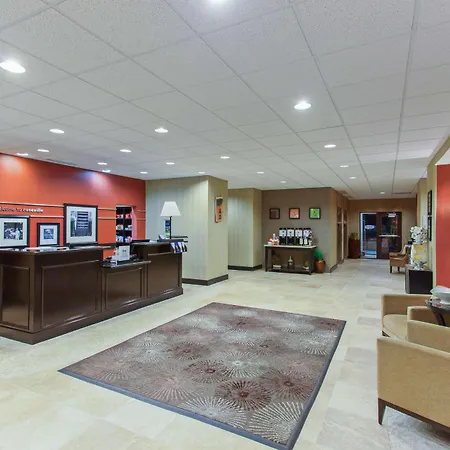 Hampton Inn & Suites Roseville-3