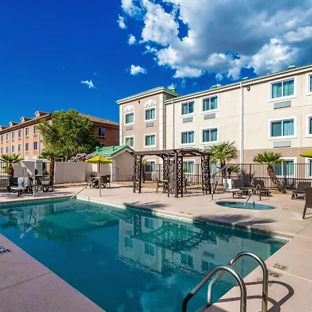 Comfort Inn Tucson Central-2
