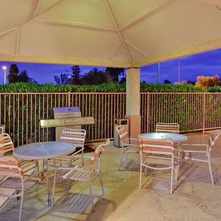 Sonesta Simply Suites Phoenix Tempe-2