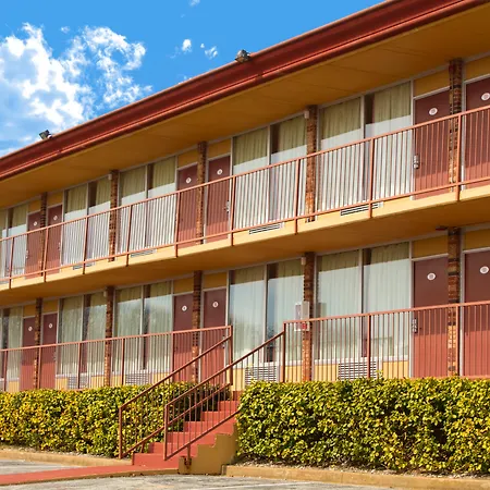 Red Lion Inn & Suites Branson-2