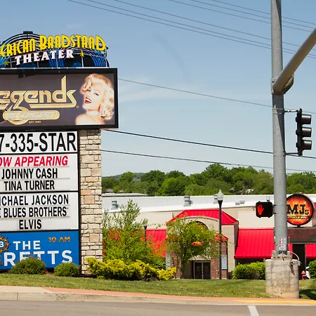 Red Lion Inn & Suites Branson-3