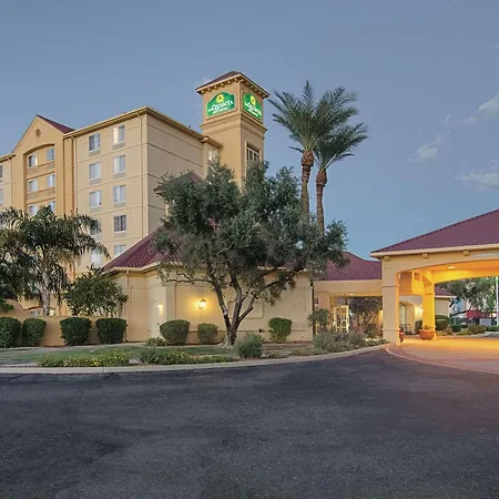 La Quinta By Wyndham Phoenix Mesa West-3