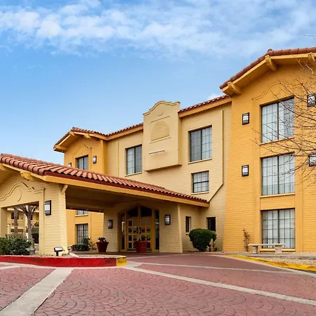 La Quinta Inn By Wyndham El Paso West-2