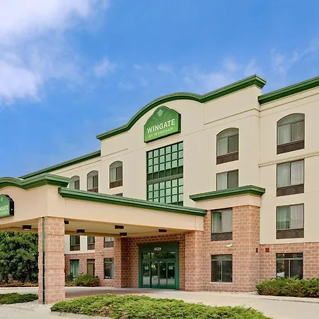 Wingate By Wyndham Fargo-3