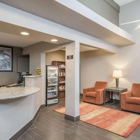 Super 8 By Wyndham Boise-3