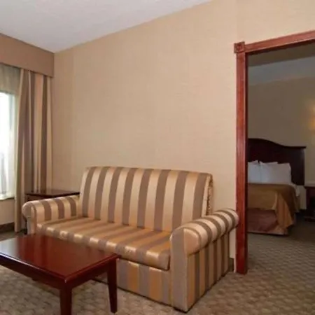 Quality Inn & Suites Bensalem-2