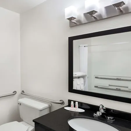 Rodeway Inn & Suites Chandler - Phoenix South I-10-2