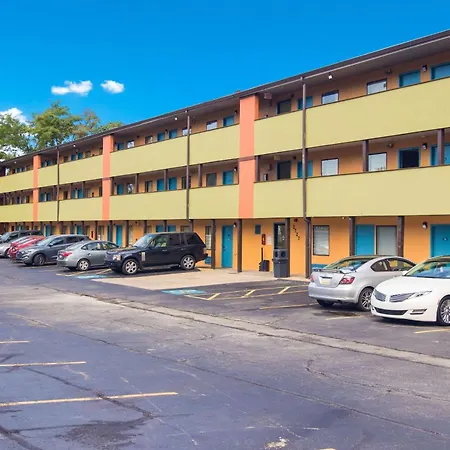 Rodeway Inn & Suites Monroeville-Pittsburgh-2