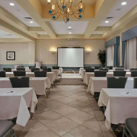 Radisson Hotel Freehold-3