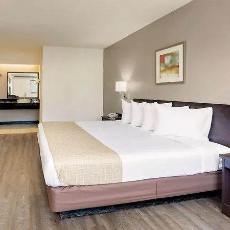 Travelodge By Wyndham College Park-2