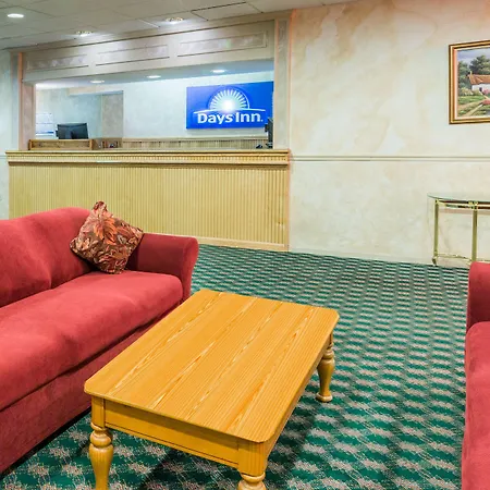 Days Inn East Stroudsburg-3