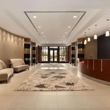 Embassy Suites By Hilton Alexandria Old Town-2