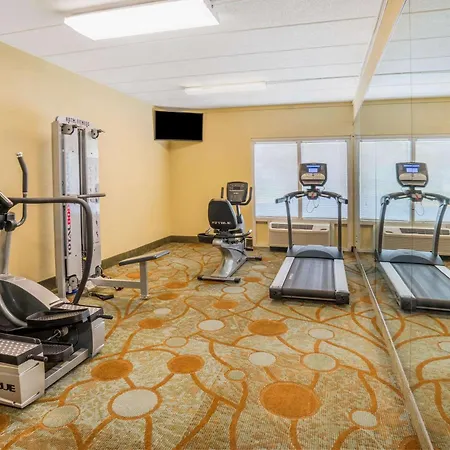Baymont By Wyndham Warrenton-3
